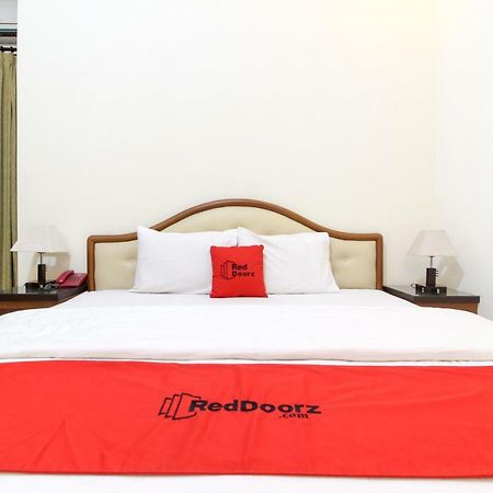 Reddoorz Plus @ Tegal Panggung Jogjakarta Buitenkant foto